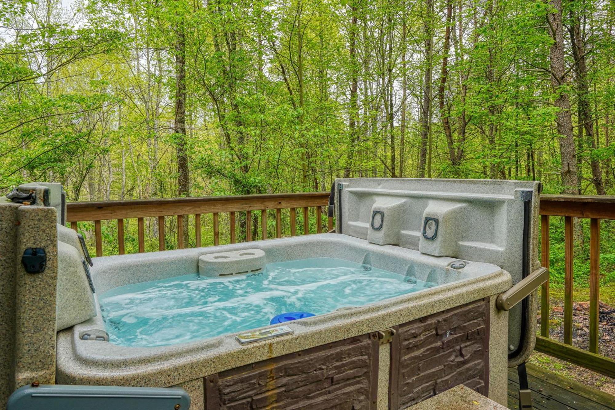 Blue Rose Cabins - Cozy Cabin 洛根 外观 照片