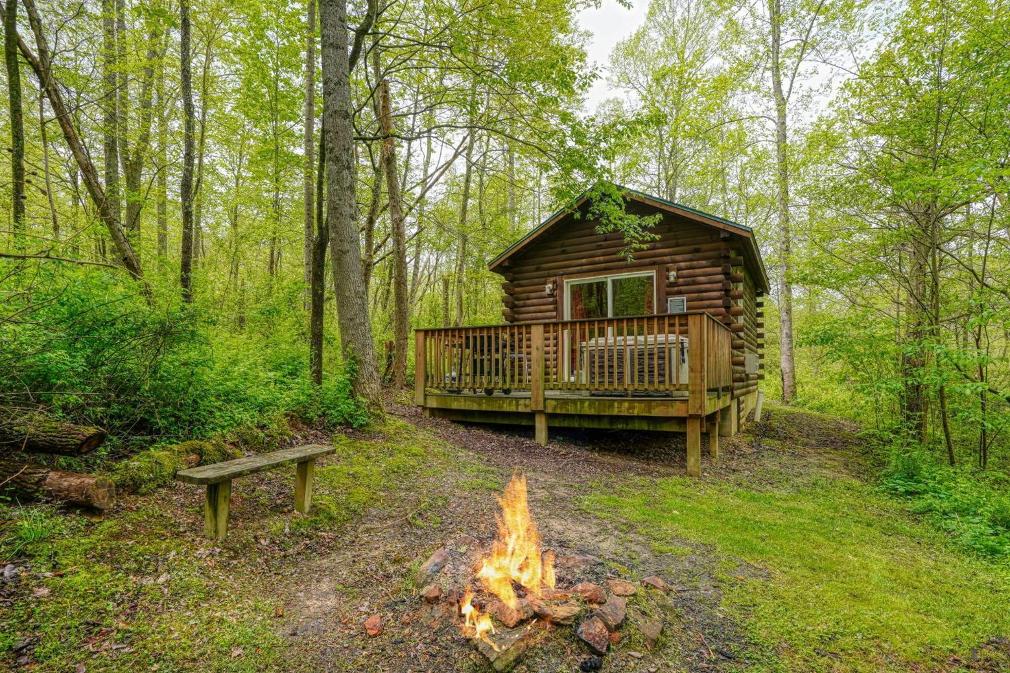 Blue Rose Cabins - Cozy Cabin 洛根 外观 照片